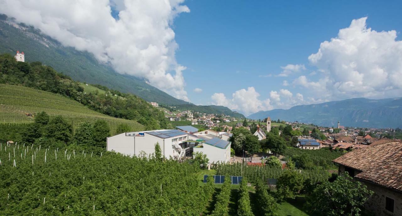 Ferienwohnung Ansitz Wendelstein Eppan an der Weinstraße Exterior foto